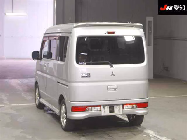 MITSUBISHI TOWN BOX