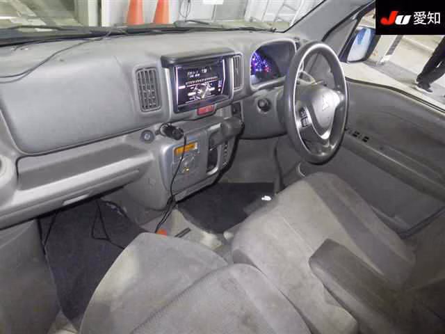 MITSUBISHI TOWN BOX