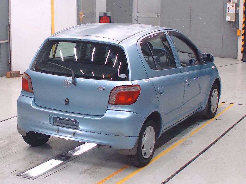 TOYOTA VITZ