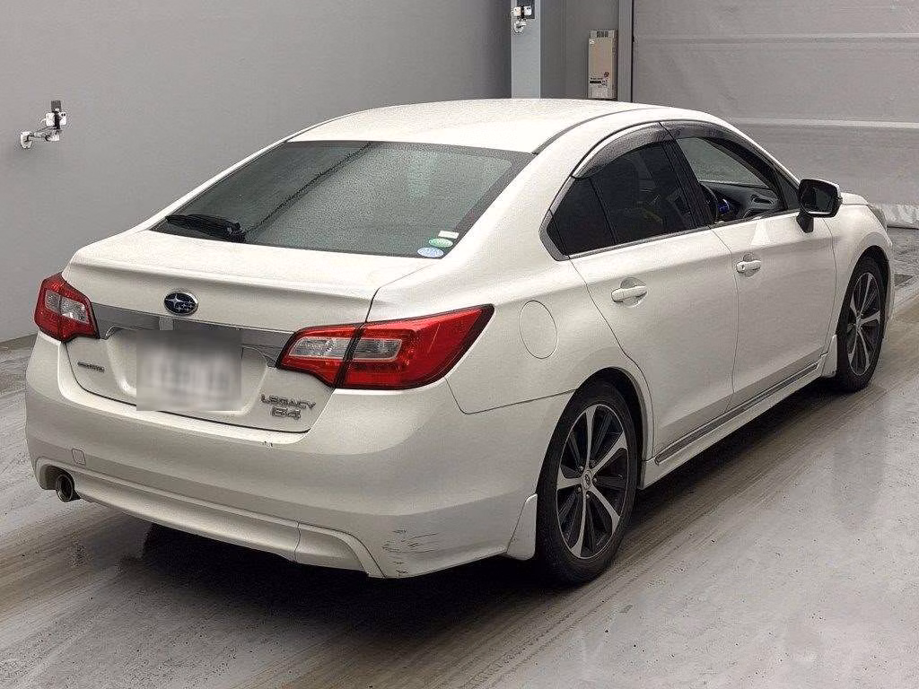 SUBARU LEGACY B4