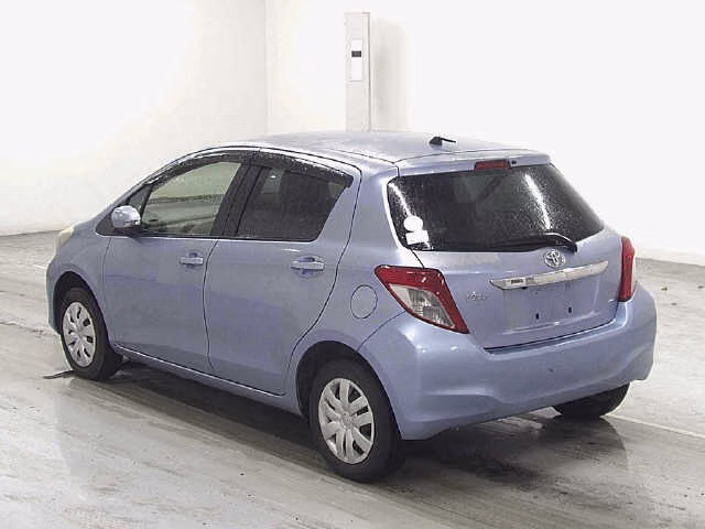 TOYOTA VITZ