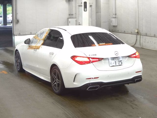 MERCEDES-BENZ C-CLASS