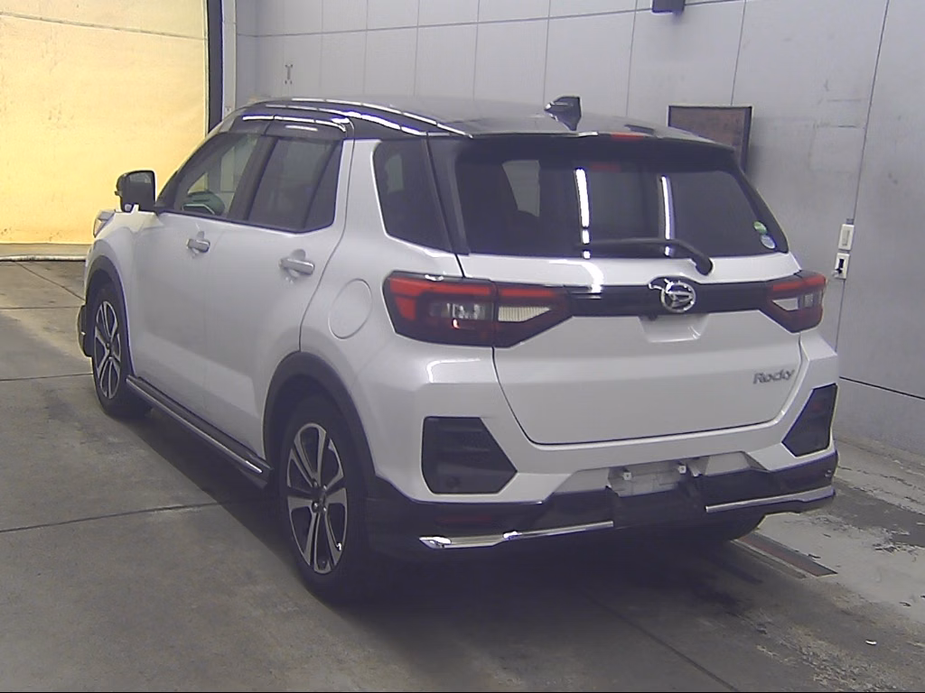 DAIHATSU ROCKY