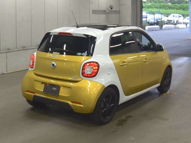 SMART FORFOUR