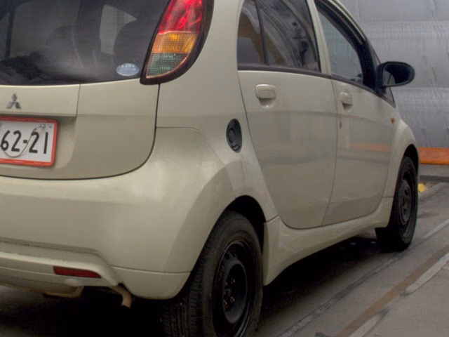 MITSUBISHI I