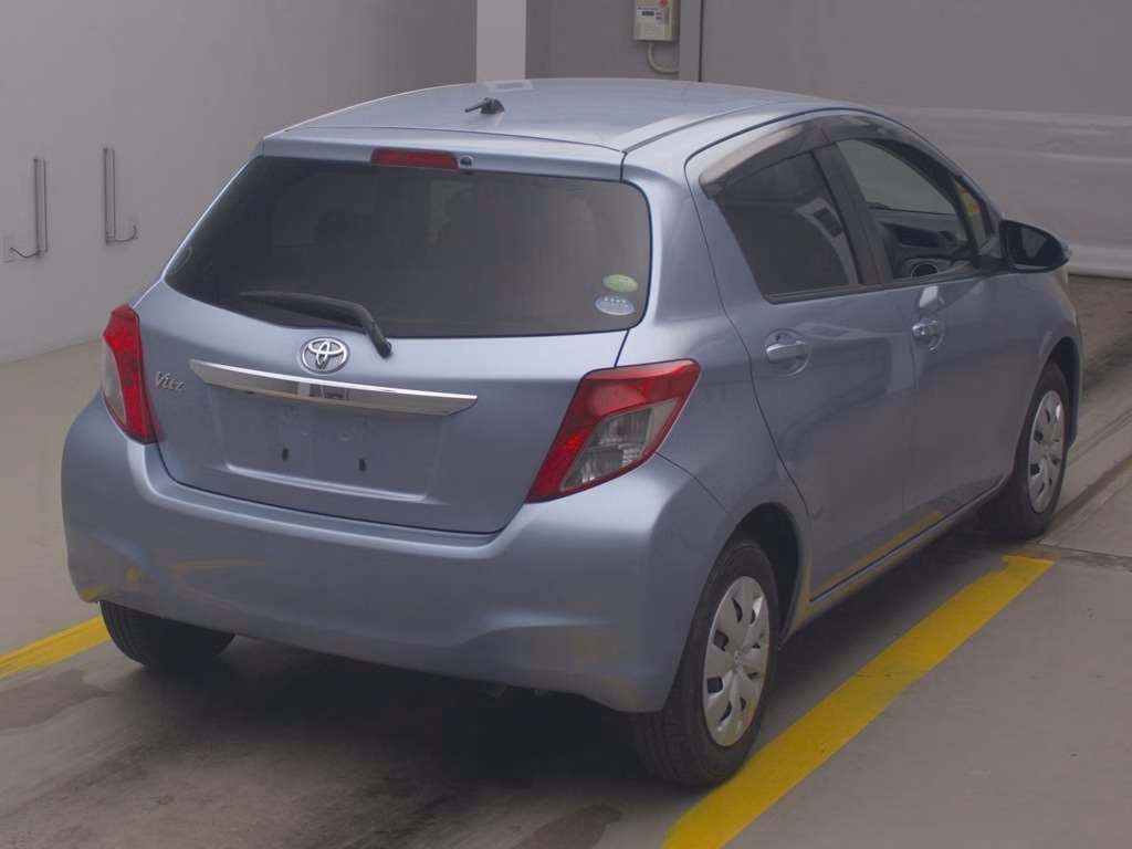 TOYOTA VITZ