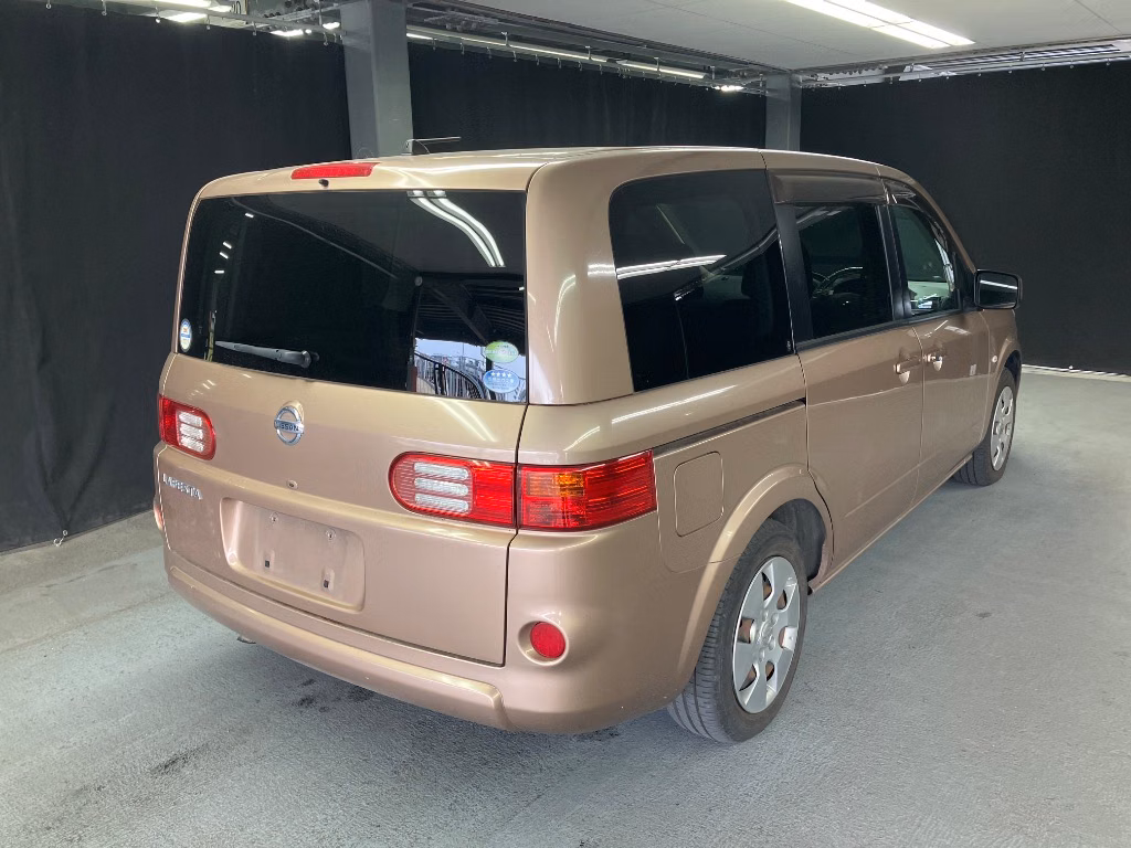 NISSAN LAFESTA