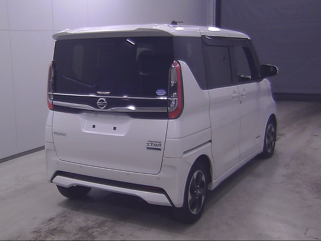 NISSAN ROOX