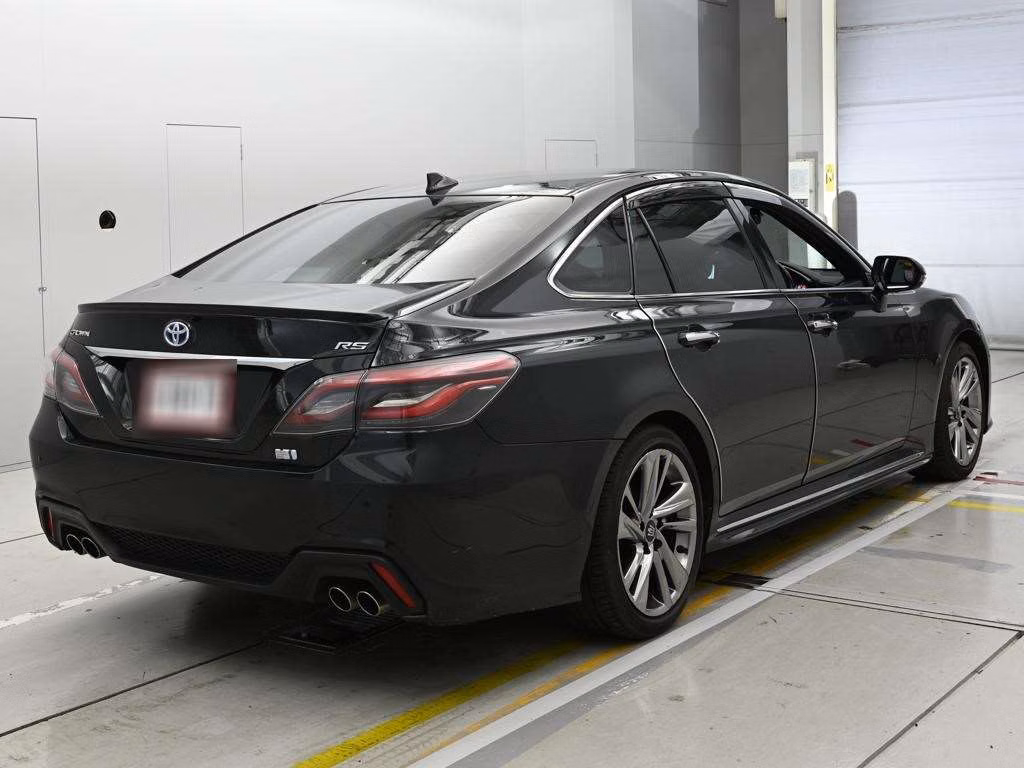 TOYOTA CROWN