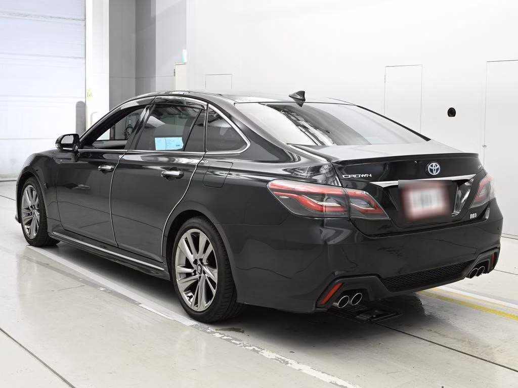 TOYOTA CROWN
