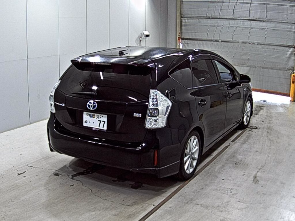 TOYOTA PRIUS ALPHA