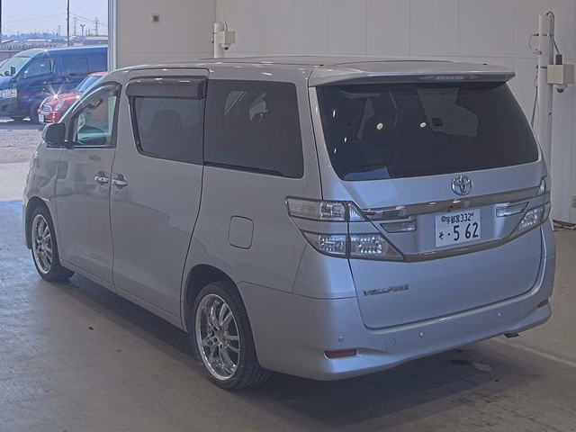 TOYOTA VELLFIRE
