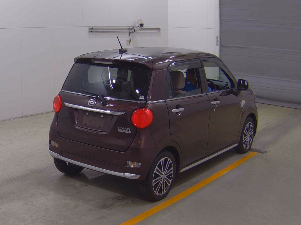 DAIHATSU CAST