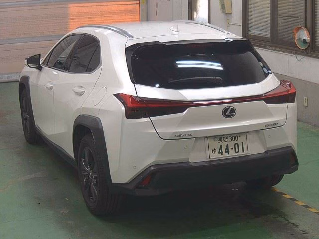 LEXUS UX200