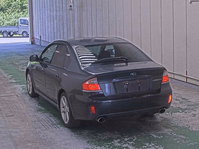 SUBARU LEGACY B4