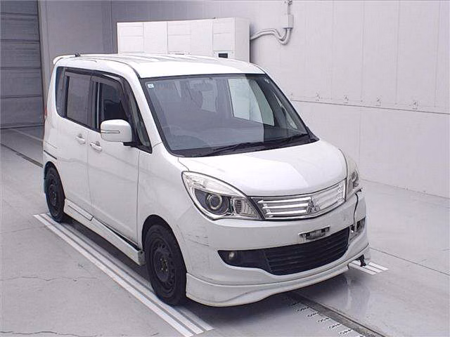 MITSUBISHI DELICA D:2