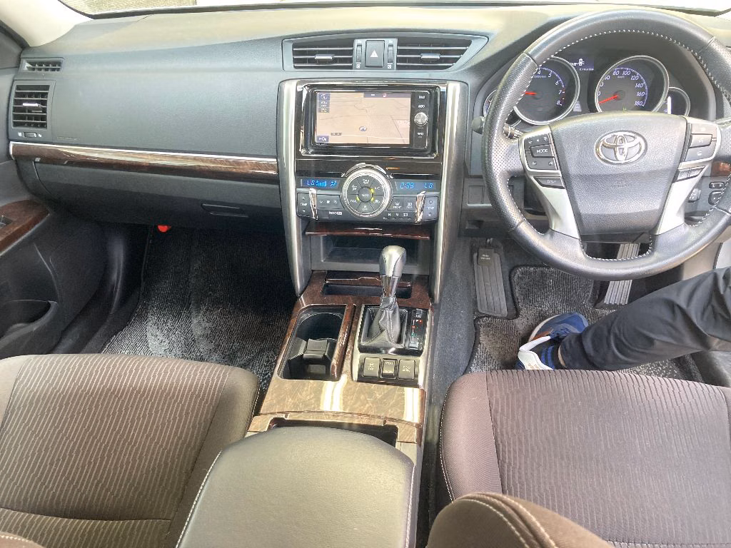 TOYOTA MARK X