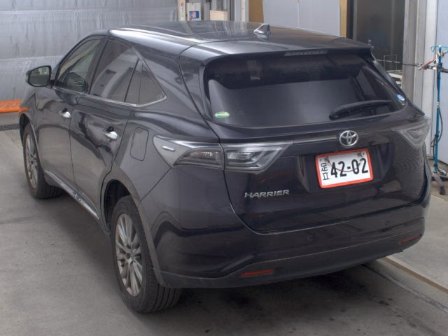 TOYOTA HARRIER