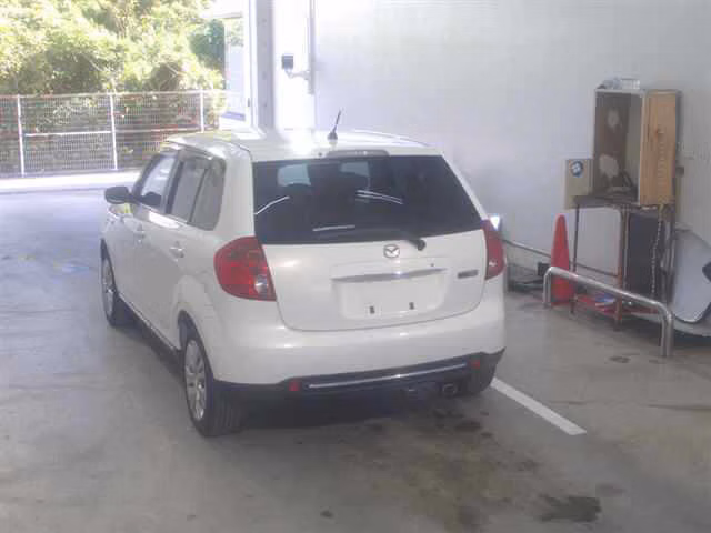 MAZDA VERISA