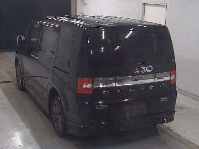 MITSUBISHI DELICA D:5