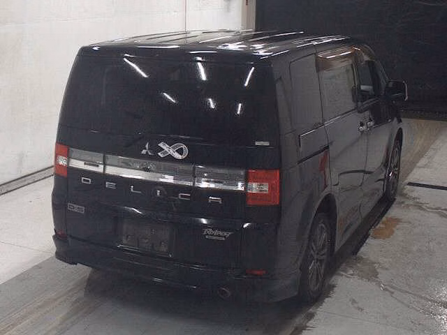 MITSUBISHI DELICA D:5