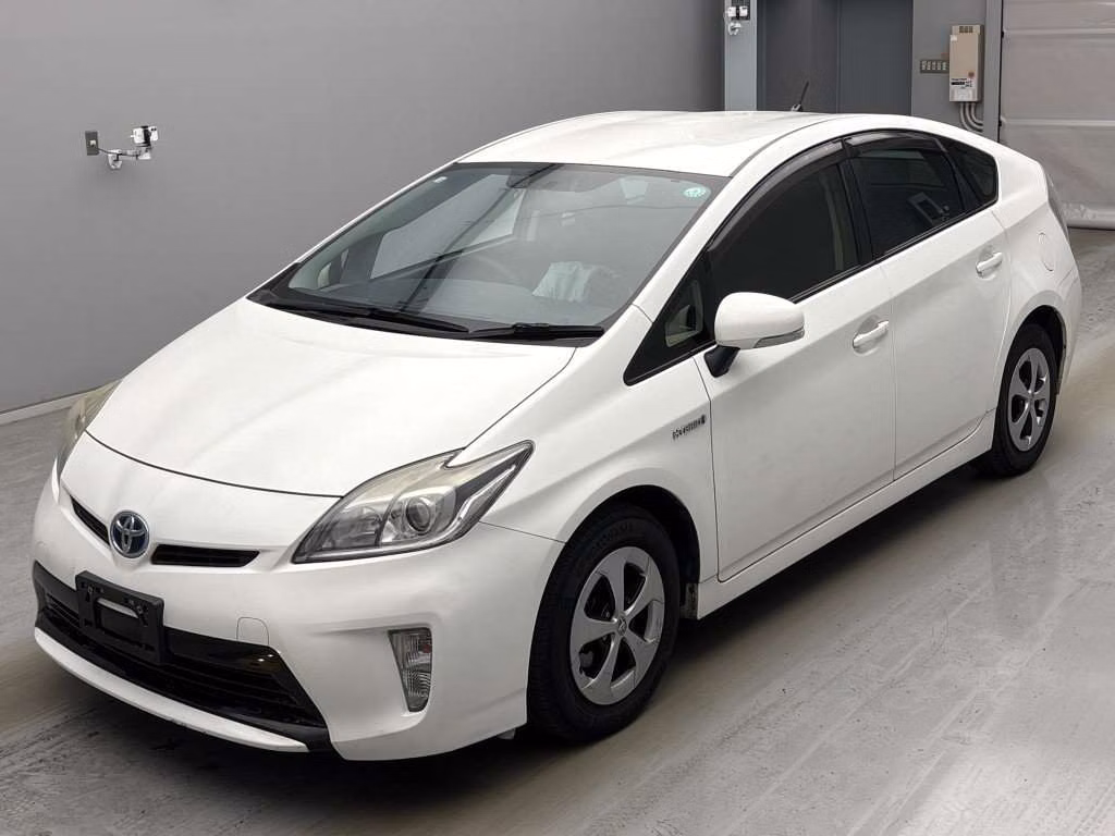 TOYOTA PRIUS