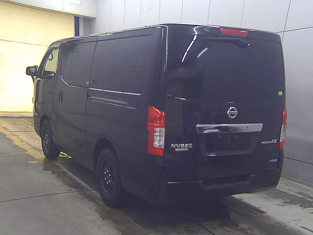 NISSAN NV350 CARAVAN