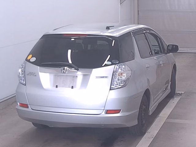 HONDA FIT SHUTTLE