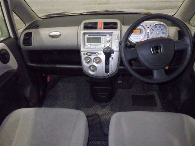 HONDA LIFE