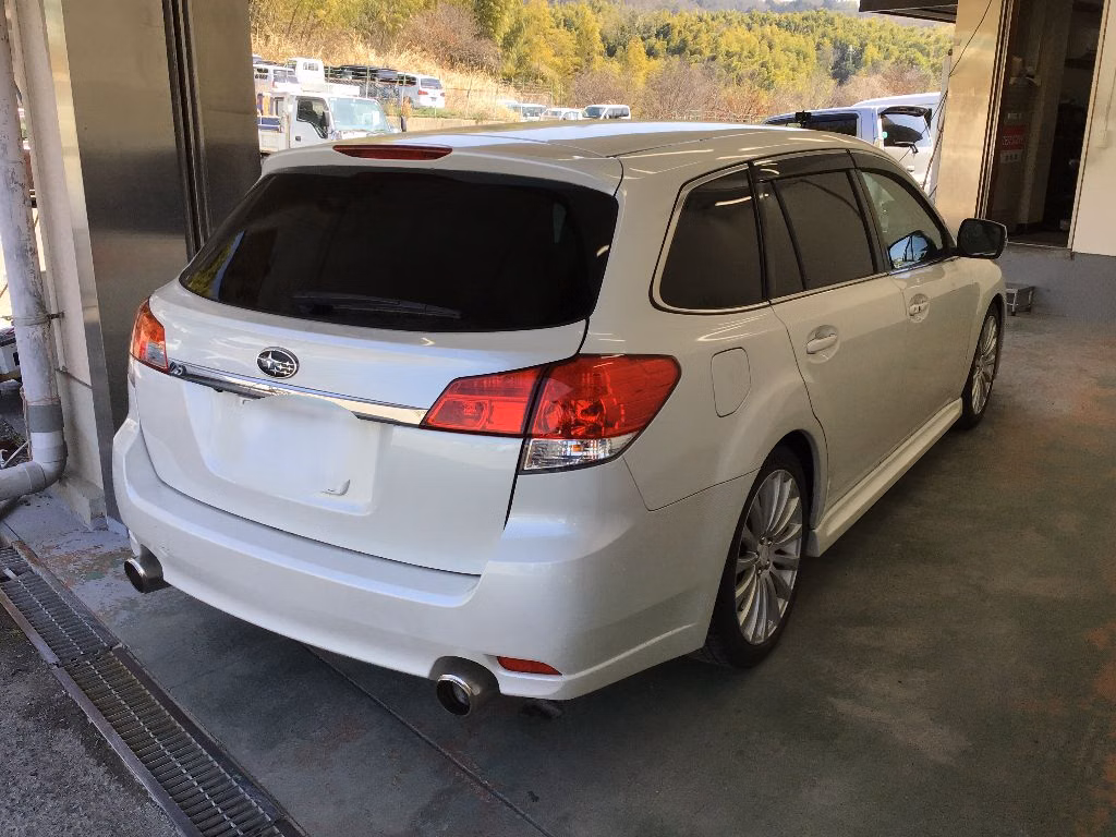 SUBARU LEGACY