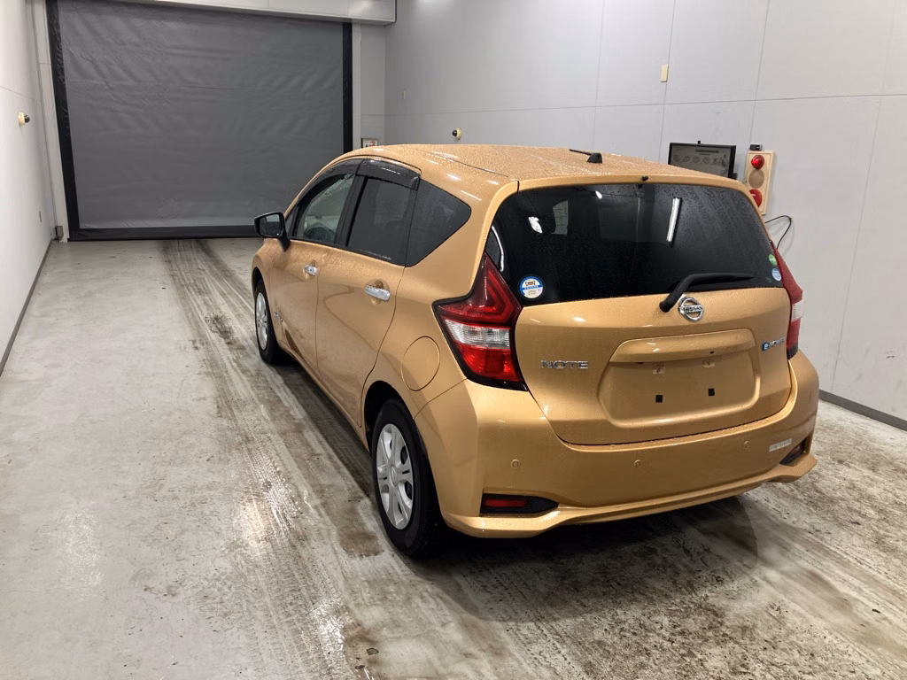 NISSAN NOTE