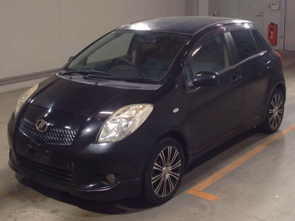 TOYOTA VITZ