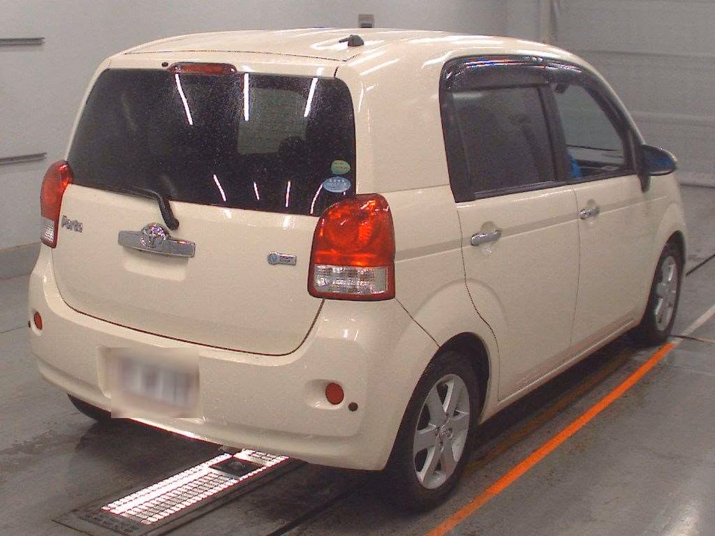 TOYOTA PORTE