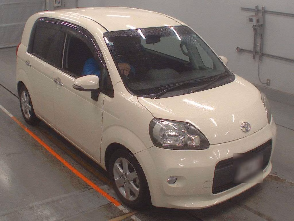 TOYOTA PORTE