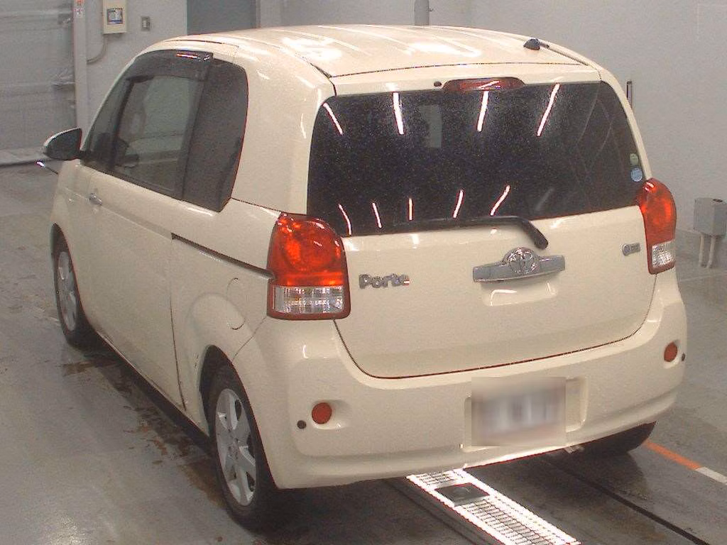 TOYOTA PORTE