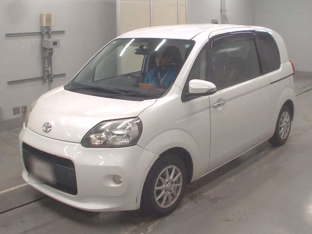 TOYOTA PORTE