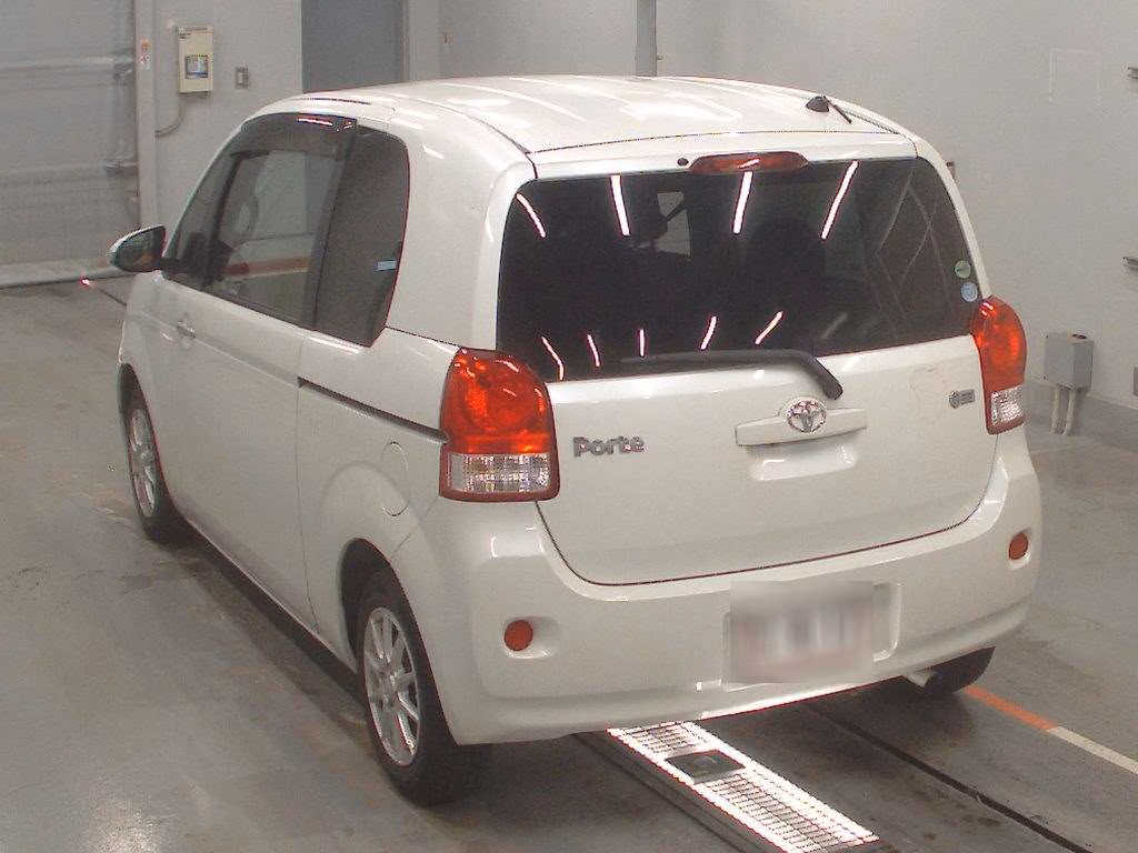 TOYOTA PORTE