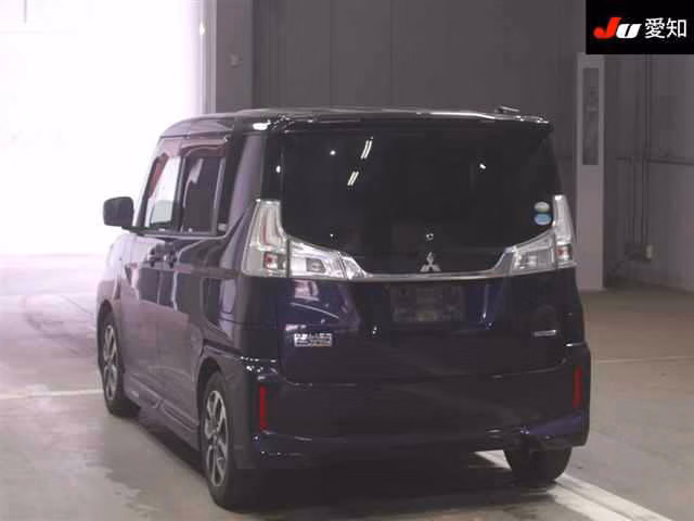 MITSUBISHI DELICA D:2