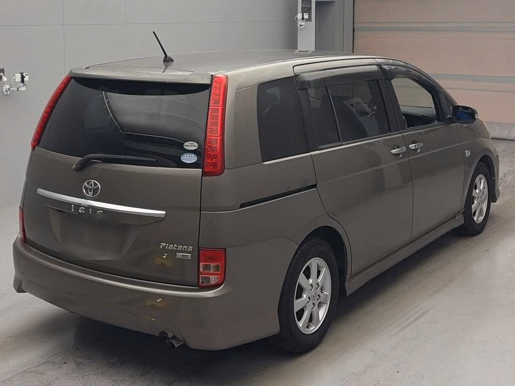 TOYOTA ISIS
