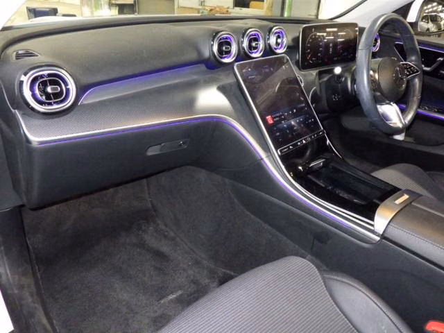 MERCEDES-BENZ C-CLASS