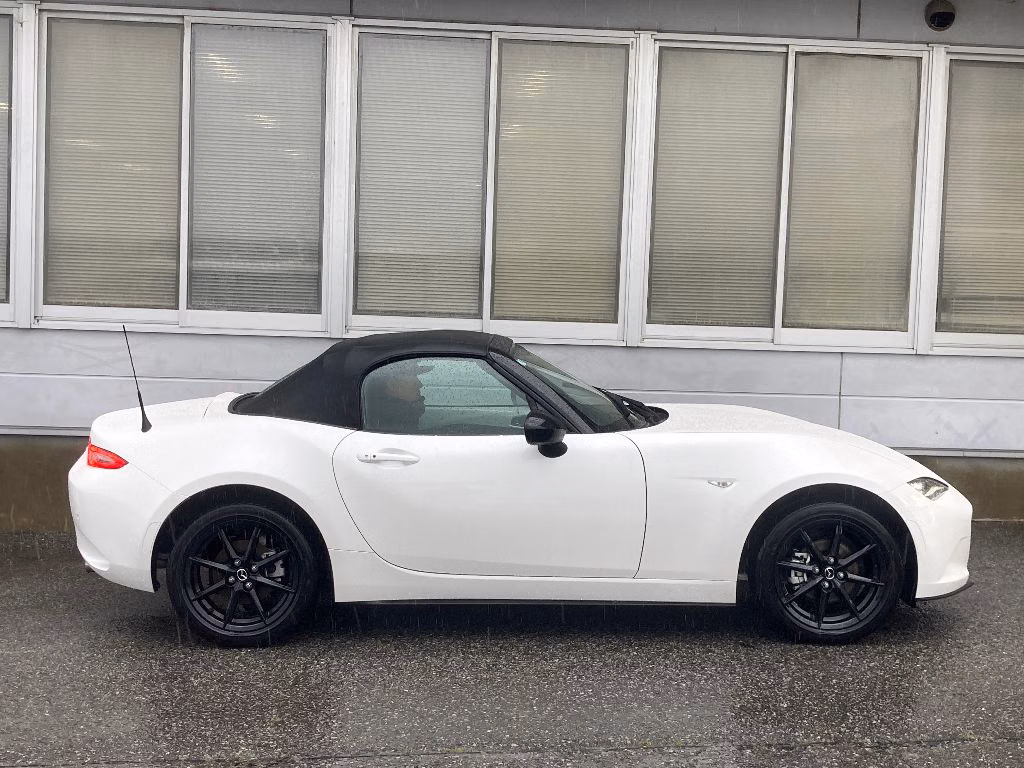 MAZDA ROADSTER