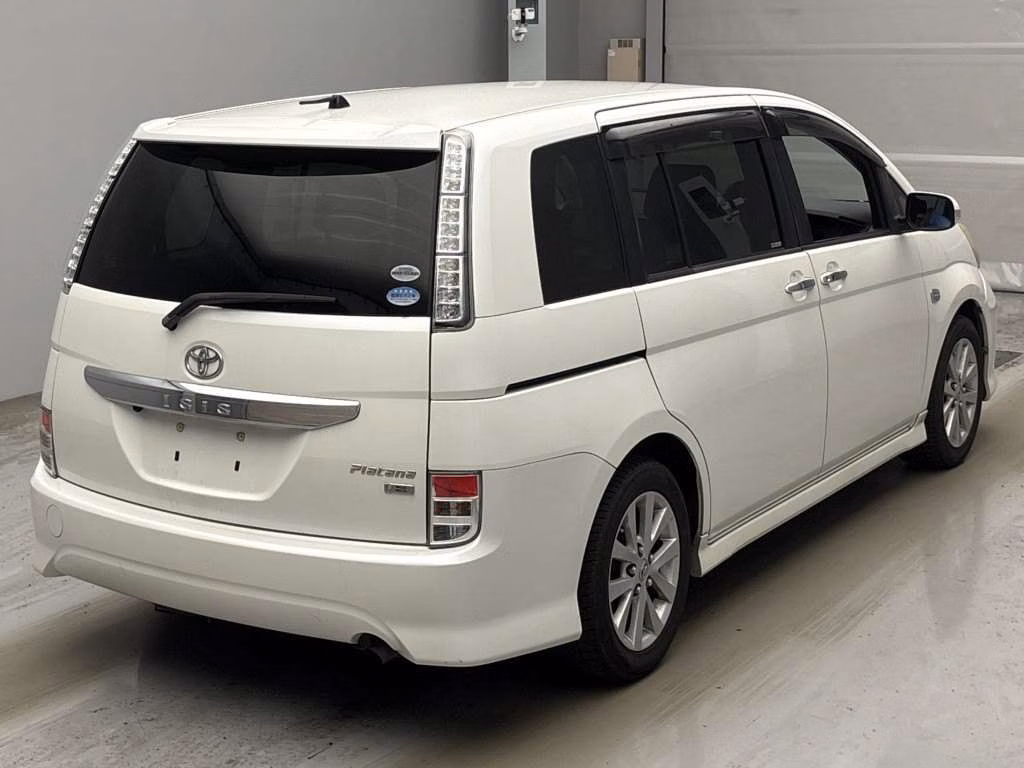 TOYOTA ISIS