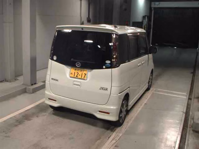 NISSAN ROOX