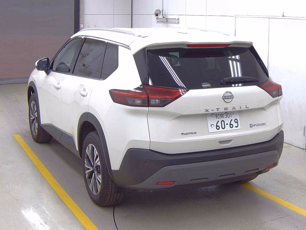 NISSAN X-TRAIL