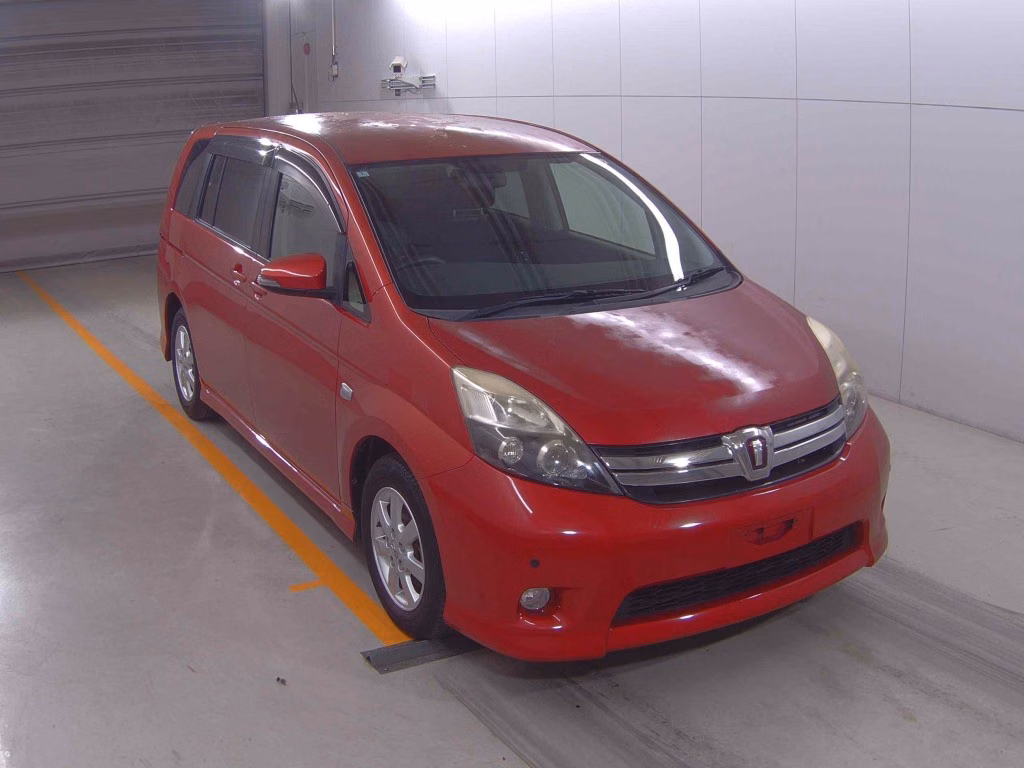 TOYOTA ISIS