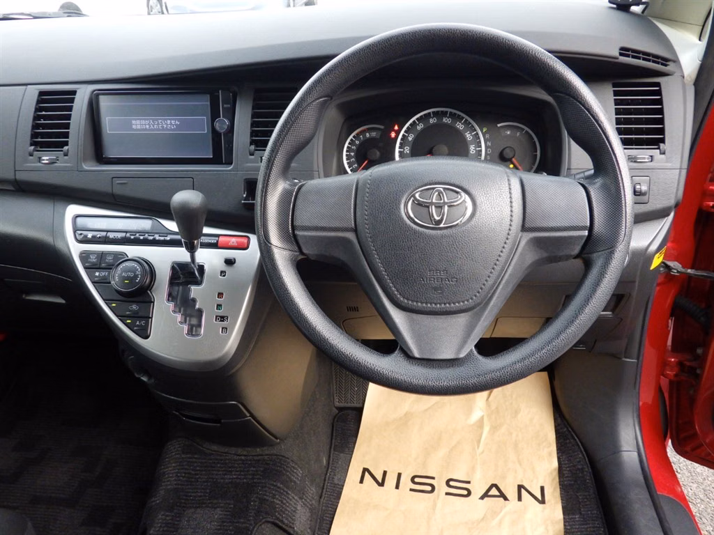 TOYOTA ISIS