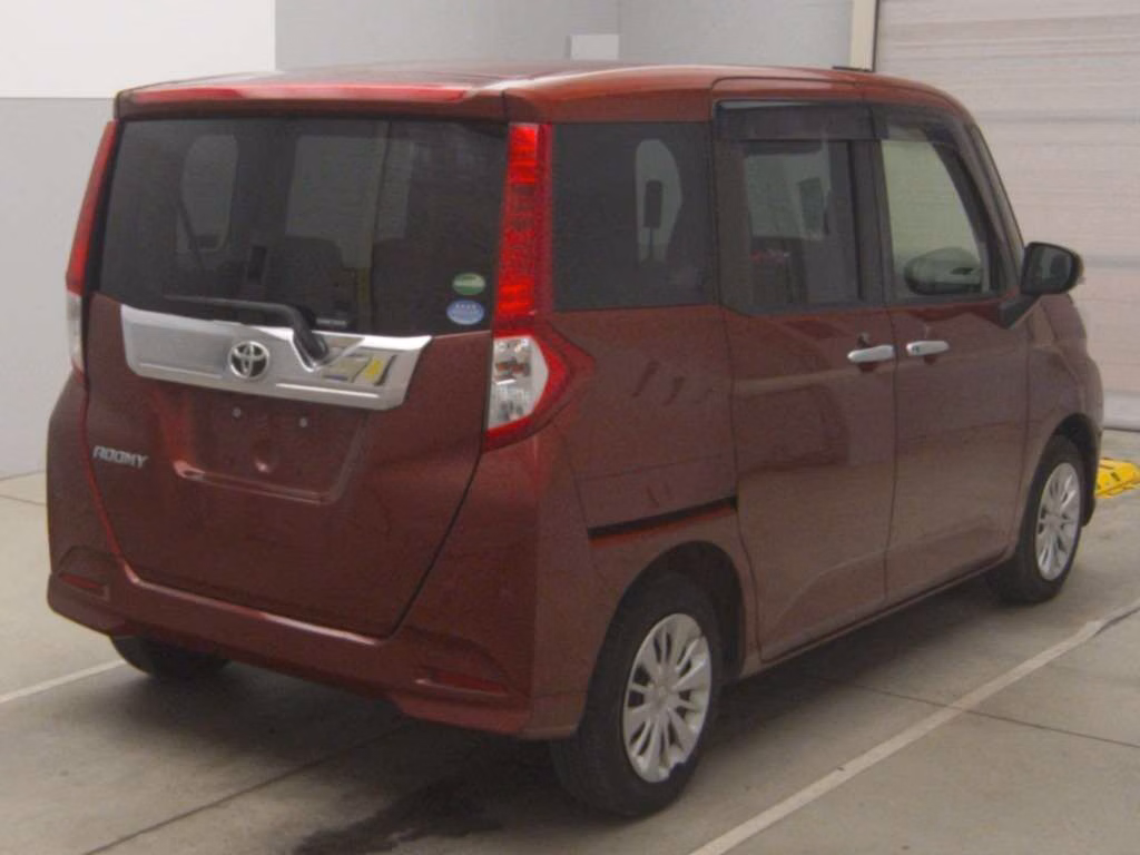 TOYOTA ROOMY