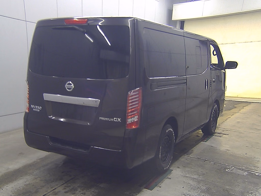 NISSAN NV350 CARAVAN