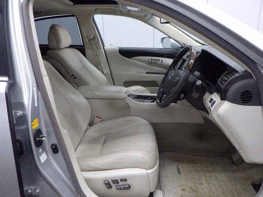LEXUS LS460