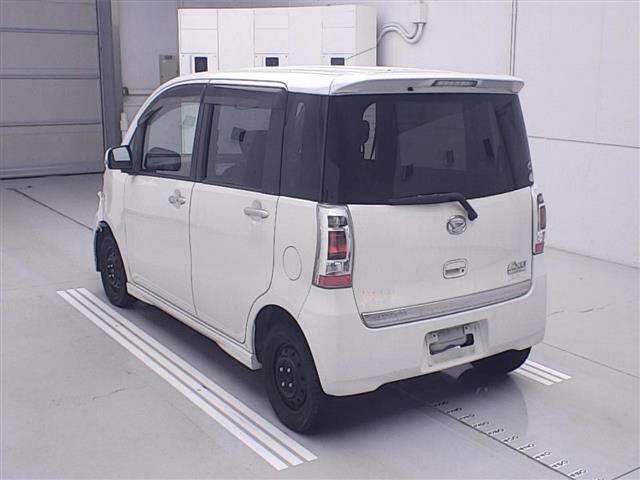 DAIHATSU TANTO EXE